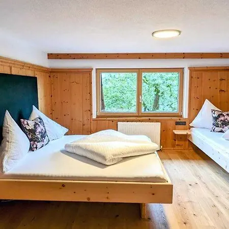 Spacious Holiday In Distelberg With Sauna *